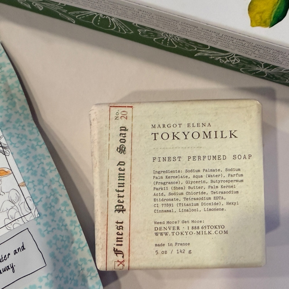 Lot (3) of The Cottage Greenhouse, Library of Flowers, and TokyoMilk Body care - Picture 7 of 8